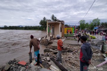 138 jiwa korban banjir Parigi Sulteng mengungsi di rumah kerabat