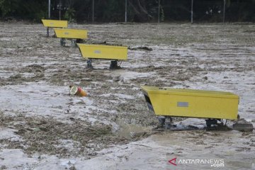 Banjir bandang Luwu Utara, bandara lumpuh tertutup lumpur