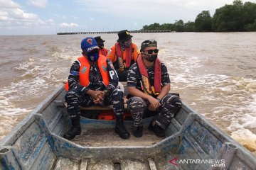 Kapal pencari ikan karam di Rokan Hilir Riau, dua nelayan hilang