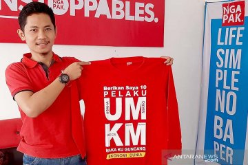 "Kaos Ngapak" wujud kebanggaan terhadap produk dalam negeri