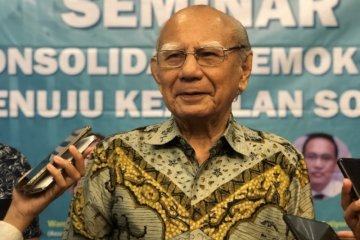 Emil Salim: Energi fosil tingkatkan produksi CO2 dan gas rumah kaca