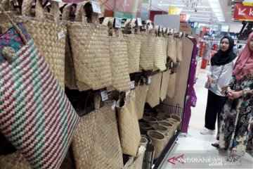 5.000 bakul jadi gerakan tanpa kantong plastik di pasar Banjarmasin