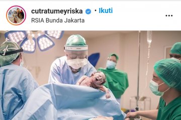 Cut Meyriska dan Roger Danuarta dikaruniai anak pertama