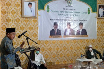 DMI serahkan 2.000 alat penyemprot kepada pengurus di Jawa Barat