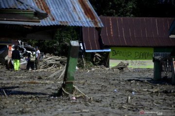 PMI bantu kebutuhan dasar korban banjir Luwu Utara