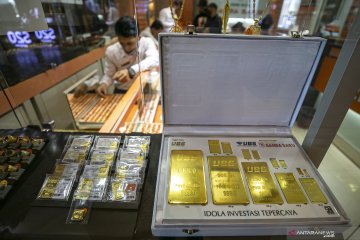 Produksi emas di Indonesia menyusut