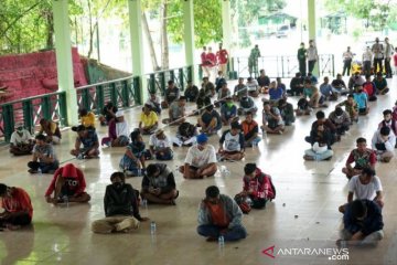 WARGA TERJARING RAZIA MASKER