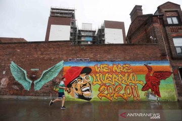 Cara seniman jalanan mengapresiasi Liverpool FC sebagai kampiun Liga Inggris