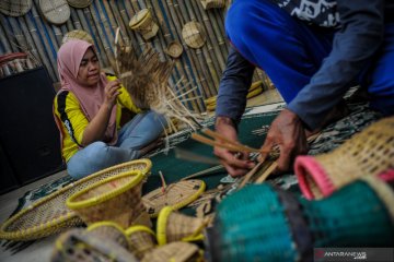 Kampung anyaman bambu di Sumedang