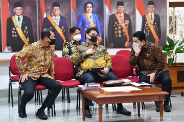 Komite COVID-19 dan PEN paparkan lima program ke Presiden Jokowi