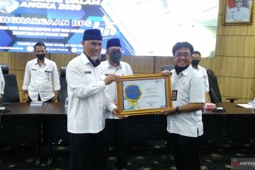 Padang terima penghargaan daerah terbanyak ikut SP 2020 secara daring