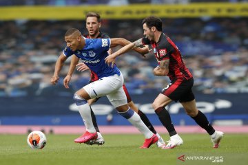 Richarlison ingin bertahan satu musim lagi di Everton