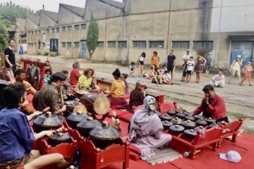 Gamelan Kancil tampil dalam Festival Jardingue di selatan Prancis