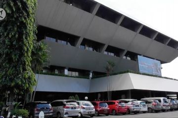 Gedung DPRD Jateng ditutup sementara akibat COVID-19