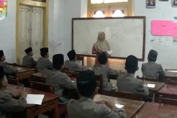 Sekolah gratis di Pekalongan, harapan bagi warga kurang mampu