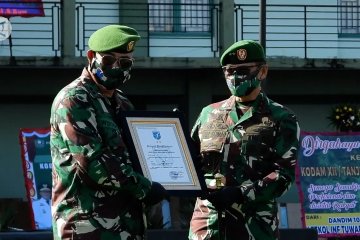 Pangdam XII Tanjungpura mewisuda Pamen TNI AD