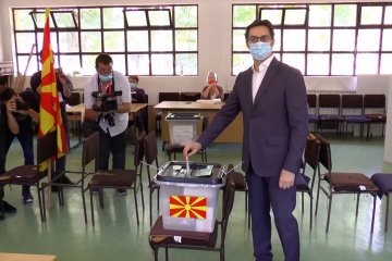 Presiden Makedonia Utara berikan suara di Pemilu cepat