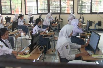 Dana BOS dan BOP untuk bantuan kuota internet siswa