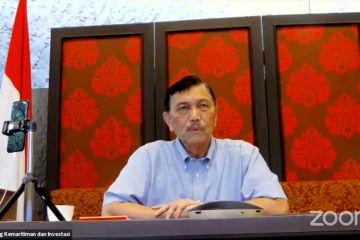 Luhut sebut kehadiran TKA membuka lapangan kerja baru