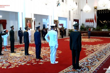 Presiden Jokowi lantik Perwira Remaja TNI dan Polri
