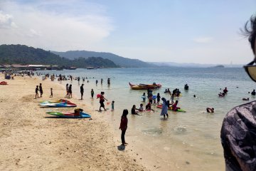 Objek wisata pantai di Lampung mulai ramai pengunjung