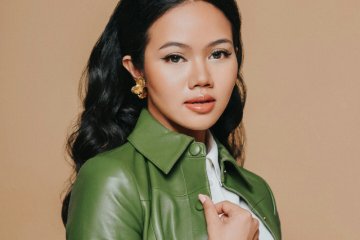 Lagu baru Yura Yunita "Hoolala" ternyata direkam sendiri di rumah