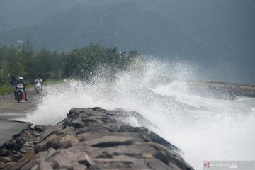 Warga Aceh diminta waspada banjir rob saat Super Blue Moon