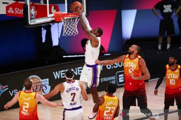 LA Lakers kunci posisi puncak klasemen usai kalahkan Jazz