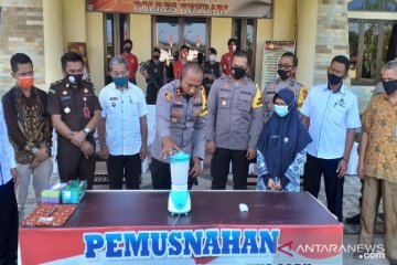 Polres Kendari musnahkan barang bukti ratusan gram sabu sabu