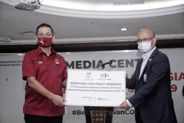 BUMN untuk Indonesia: Indonesia Re salurkan bantuan sembako melalui Kemensos