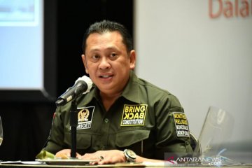 Ketua MPR salurkan alat tes cepat buat keluarga besar Denjaka TNI AL