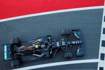 Bottas puncaki sesi latihan bebas pertama GP 70th Anniversary