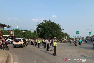 Jalan Dr Sumarno Cakung berlaku satu arah saat jam pulang kantor