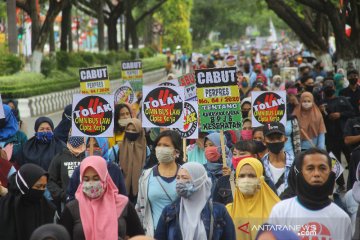 Unjuk Rasa Buruh Di Kalsel