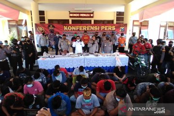 Tersangka perusakan rumah warga di Situbondo jadi 45 orang