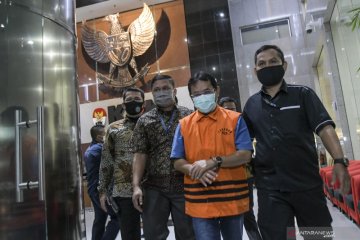 KPK tahan mantan Bupati Bogor Rachmat Yasin