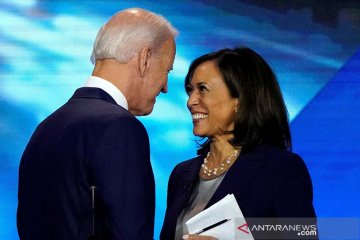 Pasangan Demokrat Biden dan Harris tampil bersama  kampanye perdana