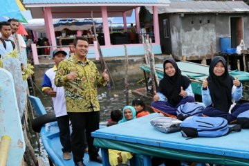 Transportasi laut gratis banyak dimanfaatkan guru di pesisir Bintan