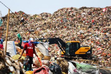 Pemerintah menjangkau pemulung dengan program jaring pengaman sosial