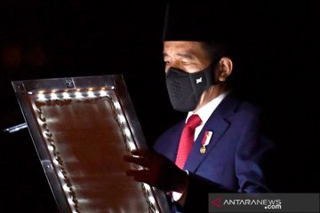 Presiden Jokowi pimpin renungan suci di TMP Kalibata Jakarta