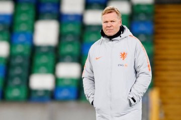 Resmi latih Barcelona, Koeman teken kontrak dua tahun