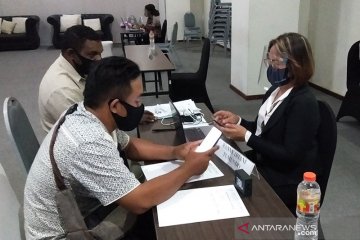 Songsong AKB, pemandu wisata Papua Barat disertifikasi