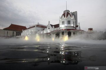 Plaza atas Alun-alun Surabaya