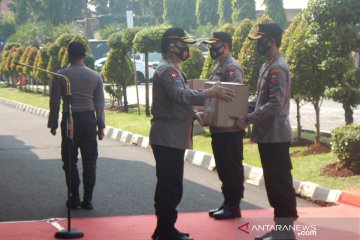 Wakapolri serahkan 200 ribu sembako untuk warga terdampak pandemi