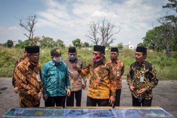 Kunjungan Menteri Agama di lokasi pembangunan Masjid hadiah Pangeran UEA