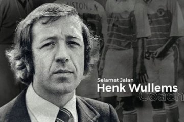 Pelatih legendaris timnas Indonesia Henk Wullems tutup usia