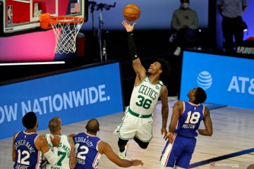 NBA:  Boston Celtics memimpin 3-0 setelah kalahkan Philadelphia 76ers 102 - 94
