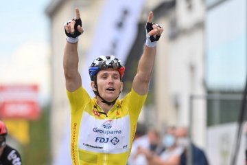 Arnaud Demare juarai road race Prancis