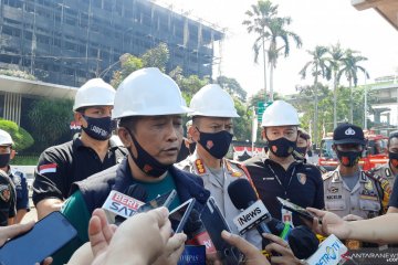 Olah TKP Kantor Kejagung tunggu bangunan tidak lagi kepulkan asap