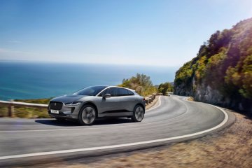 Jaguar diam-diam kenalkan SUV EV320 SE di Jerman